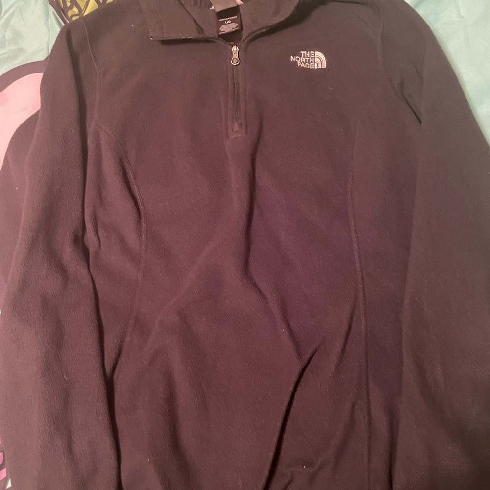 North face pullover